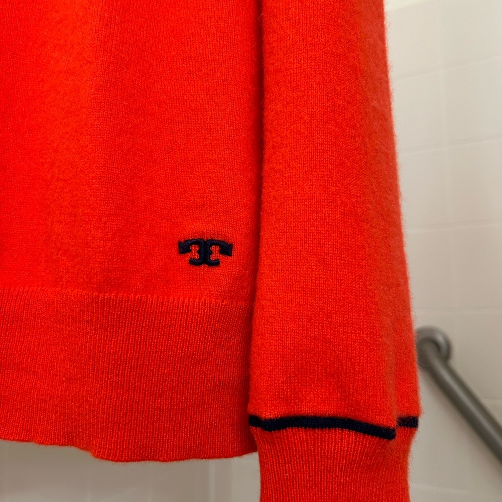 $378 Tory Burch Women Cashmere Pullover Red/Tory Navy size M - Picture 7 of 16
